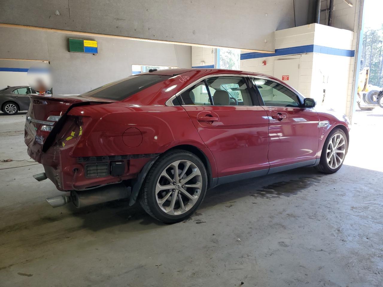 2014 Ford Taurus - Image 3