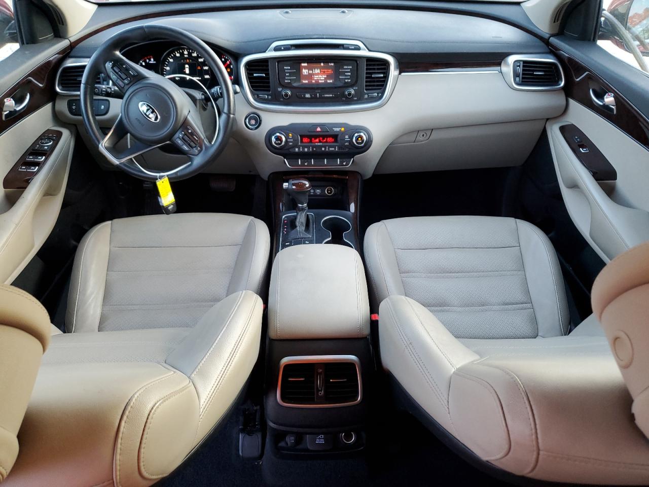 2016 Kia Sorento - Image 8