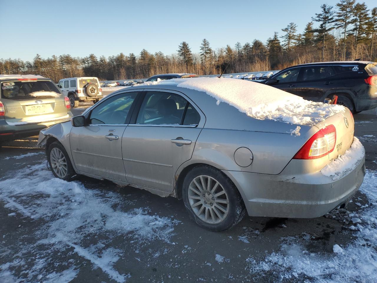 2008 Mercury Milan - Image 2