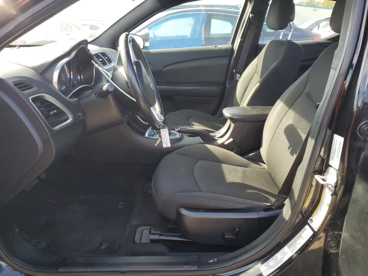 2013 Dodge Avenger - Image 7