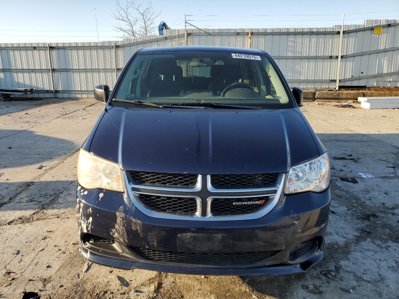 2012 Dodge Caravan - Image 5