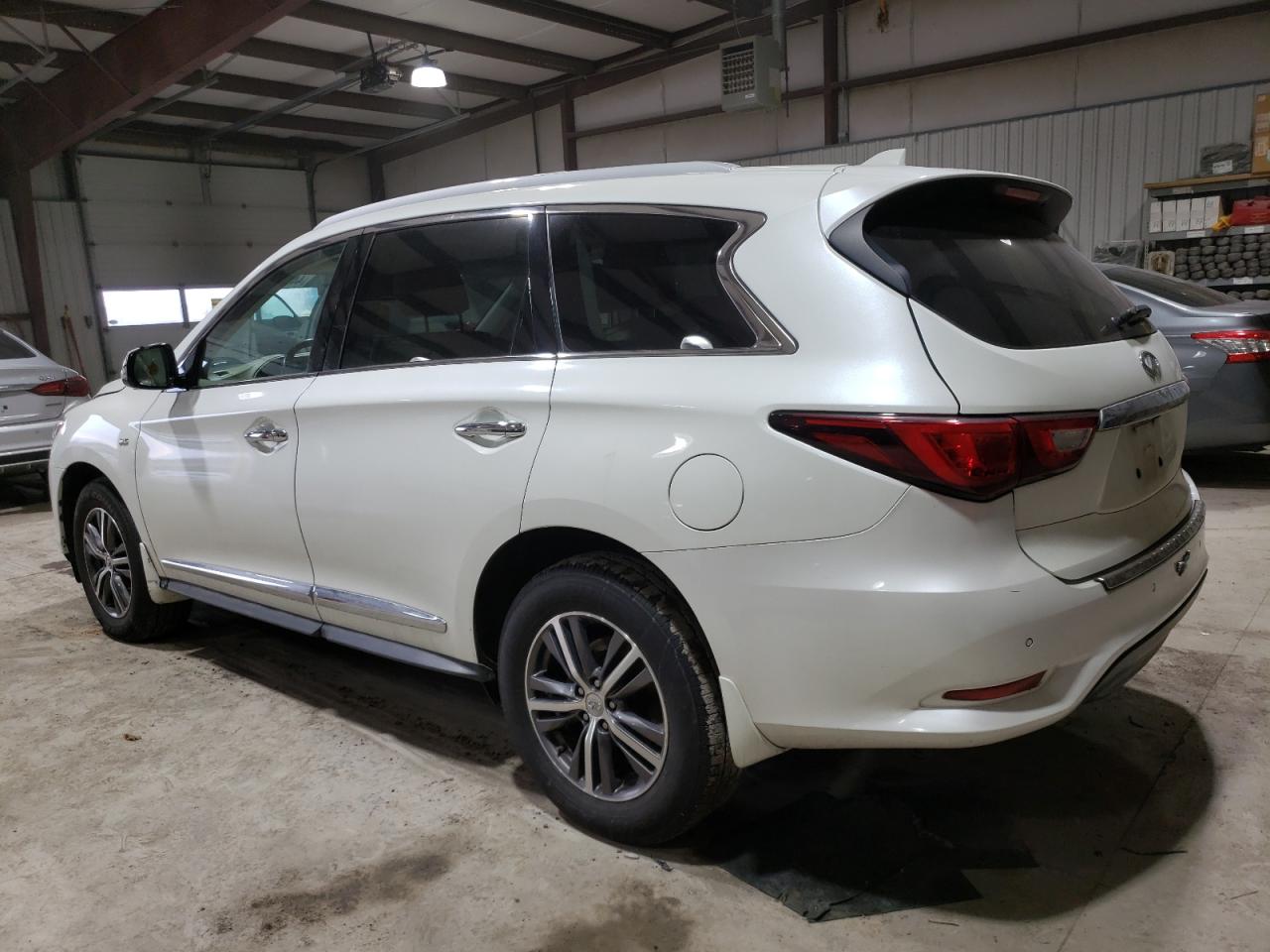 2018 Infiniti QX60 - Image 2