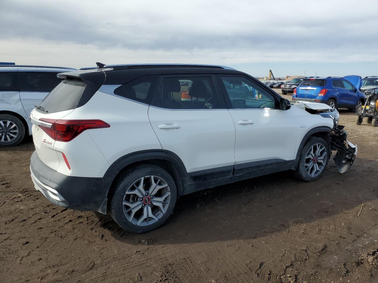 2021 Kia Seltos - Image 3