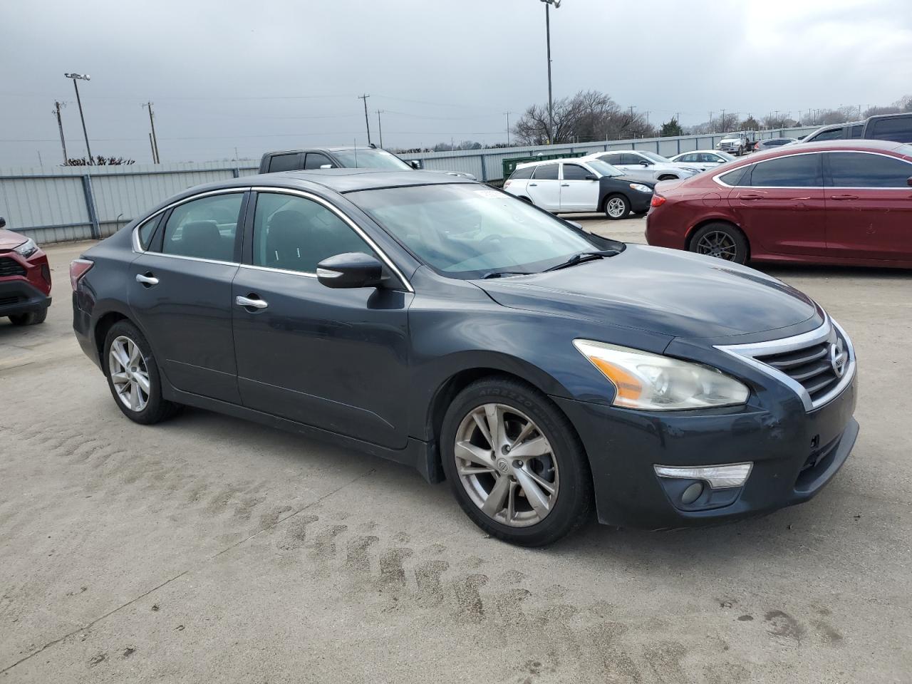 2015 Nissan Altima - Image 4