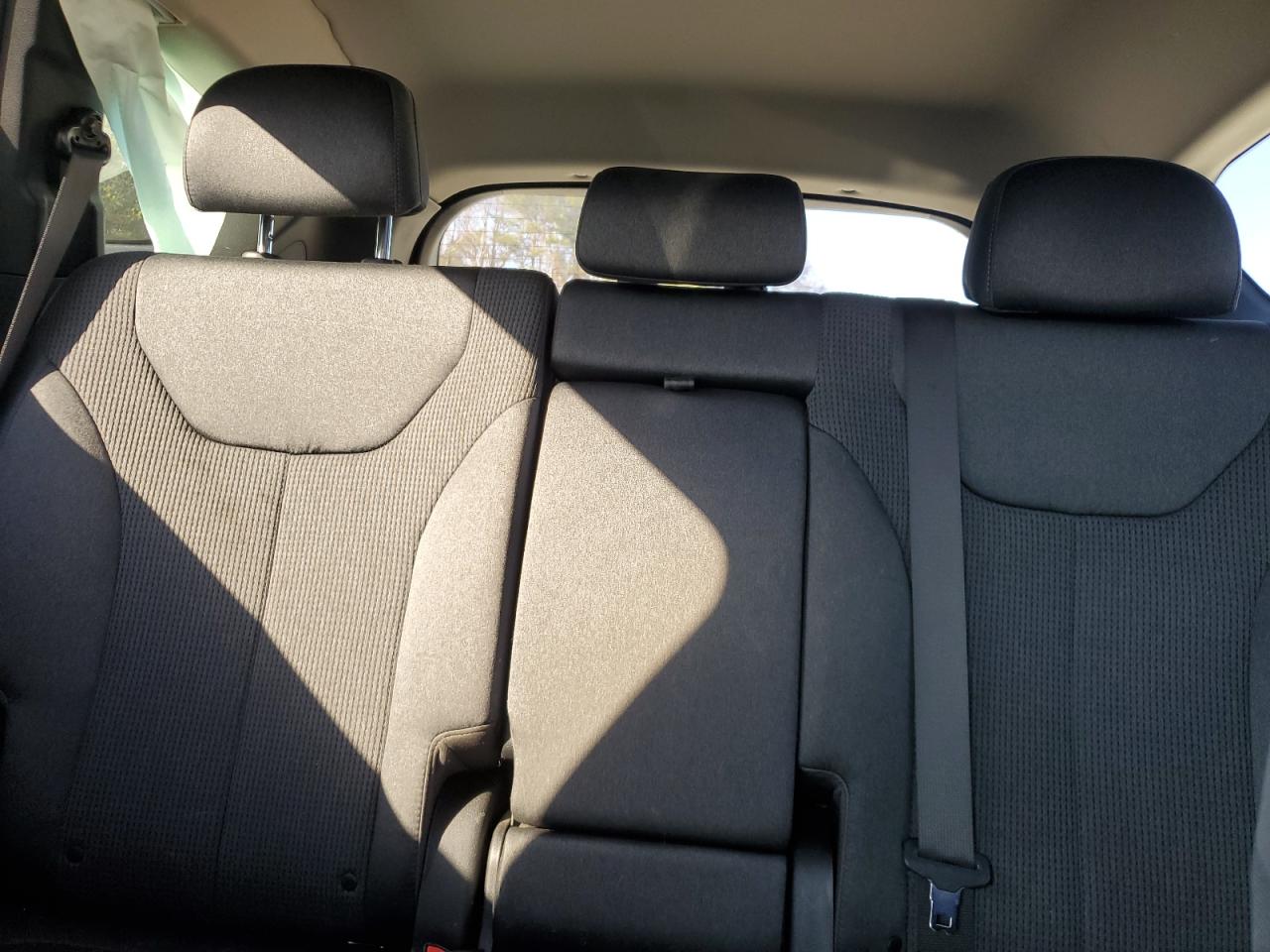 2020 Hyundai Santa Fe - Image 10