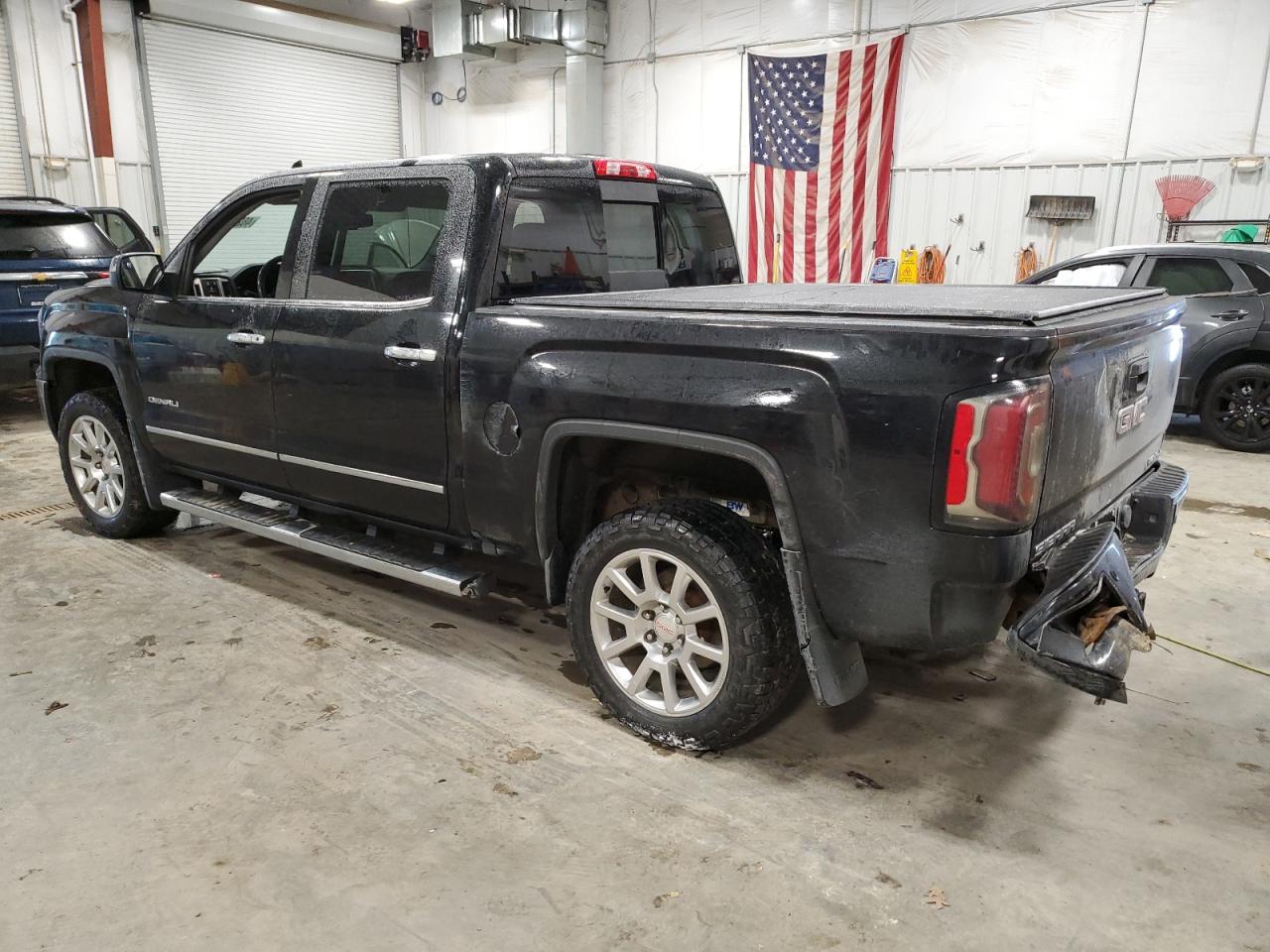 2016 GMC Sierra - Image 2
