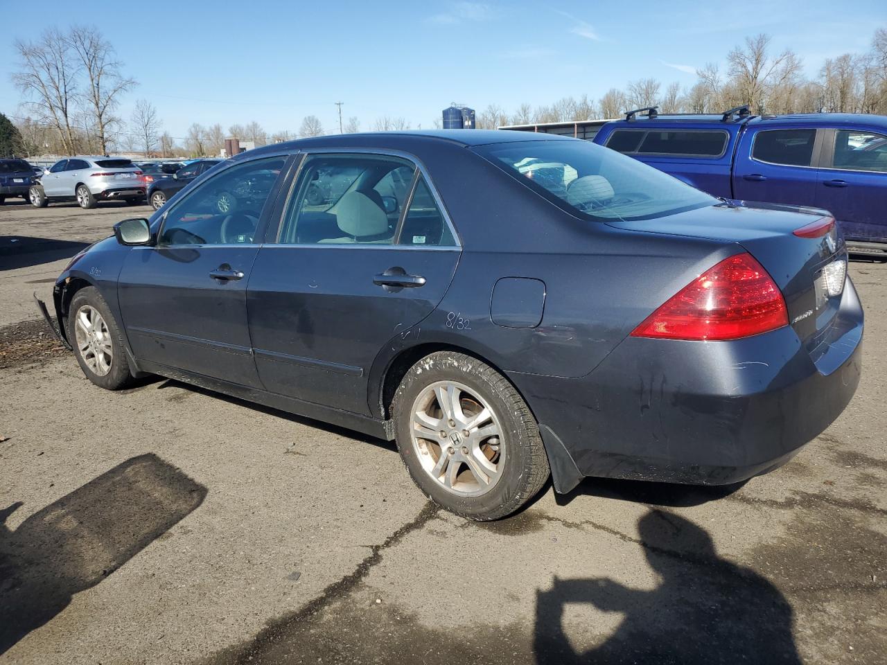2007 Honda Accord - Image 2
