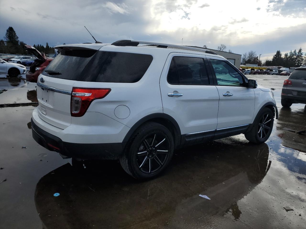 2015 Ford Explorer - Image 3