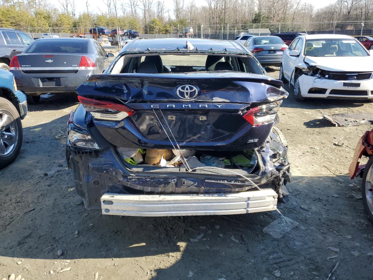 2022 Toyota Camry - Image 6