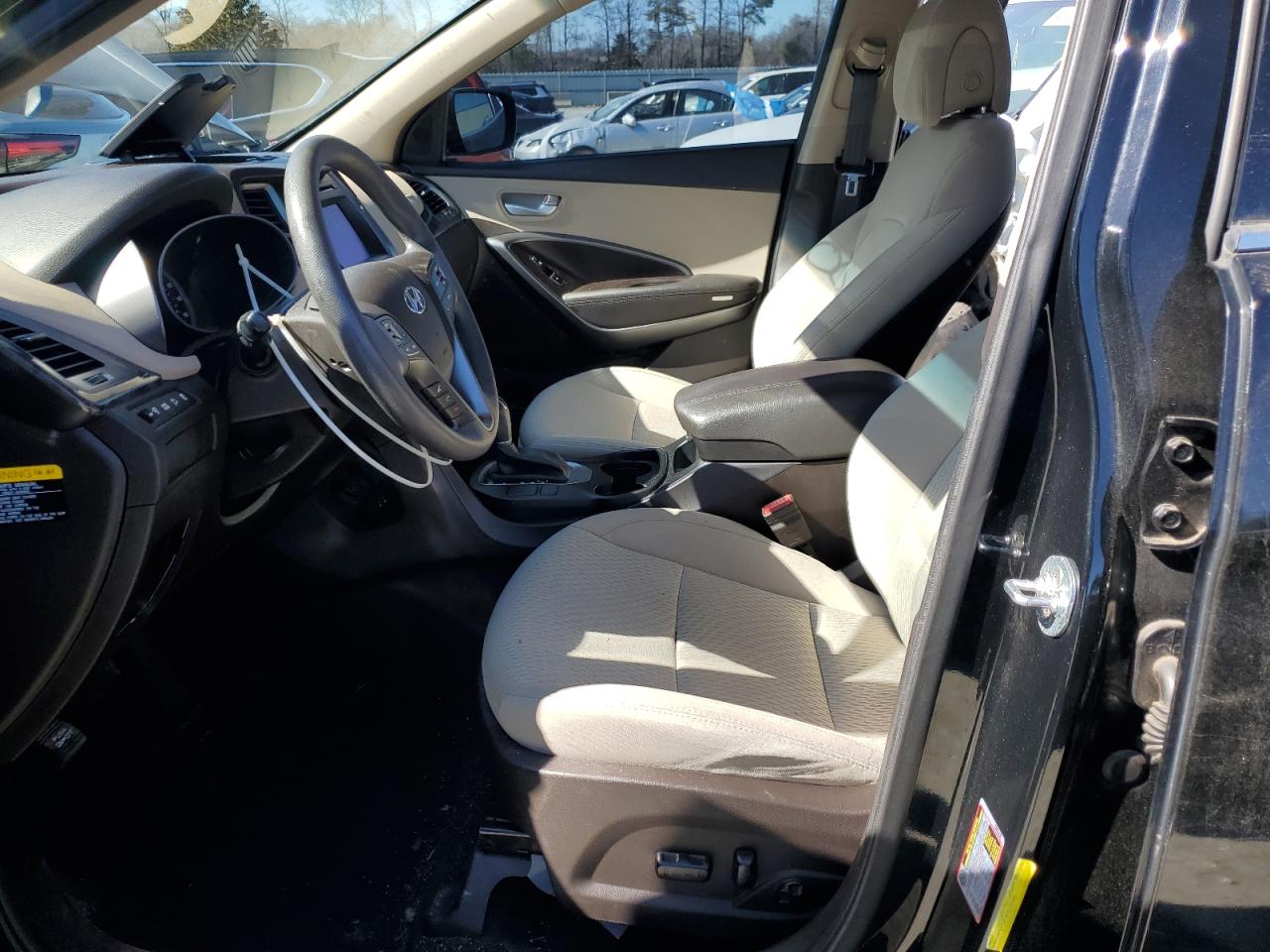 2017 Hyundai Santa Fe - Image 7
