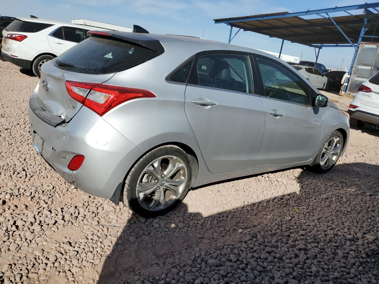 2014 Hyundai Elantra - Image 3