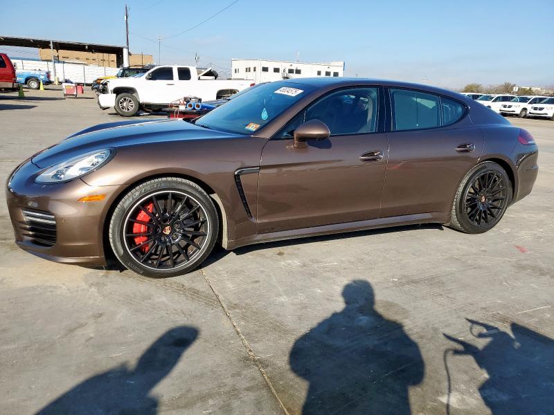 2016 Porsche Panamera Gts