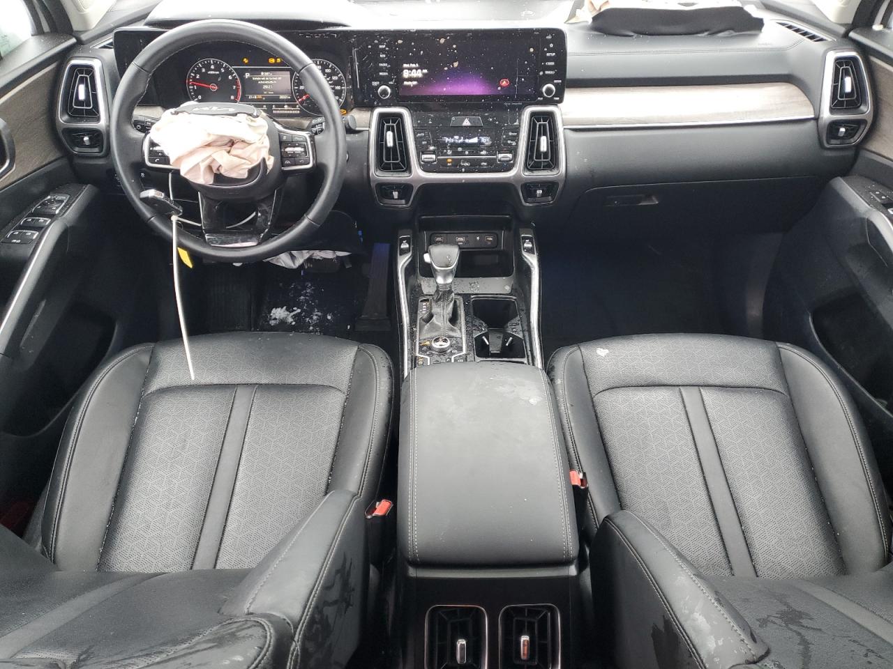 2023 Kia Sorento - Image 8