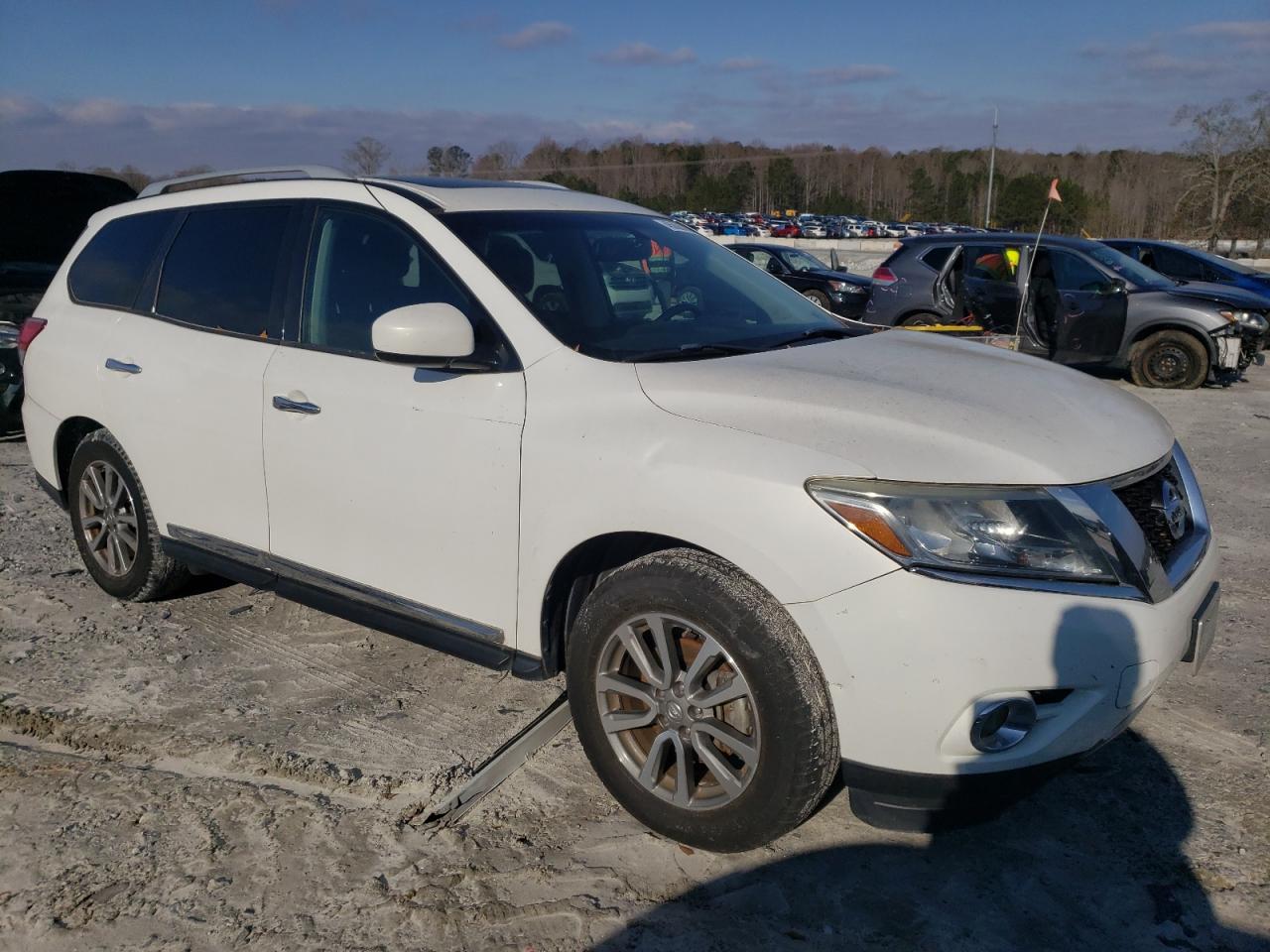 2014 Nissan Pathfinder - Image 4