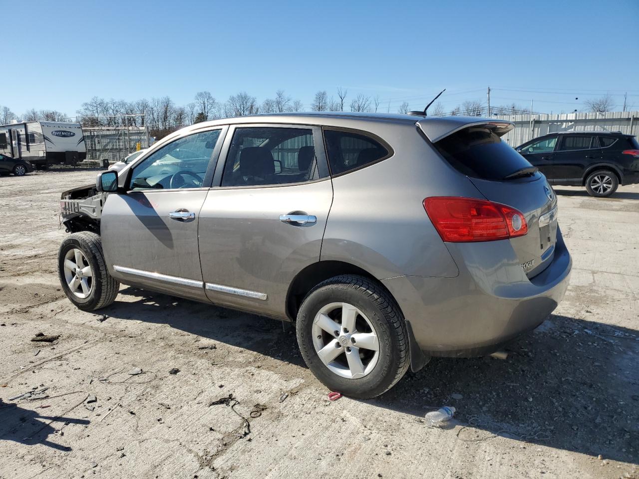 2013 Nissan Rogue - Image 2