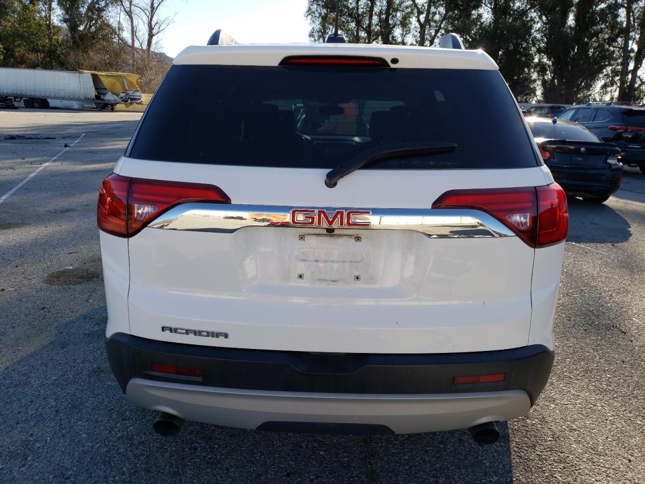 2019 GMC Acadia - Image 6