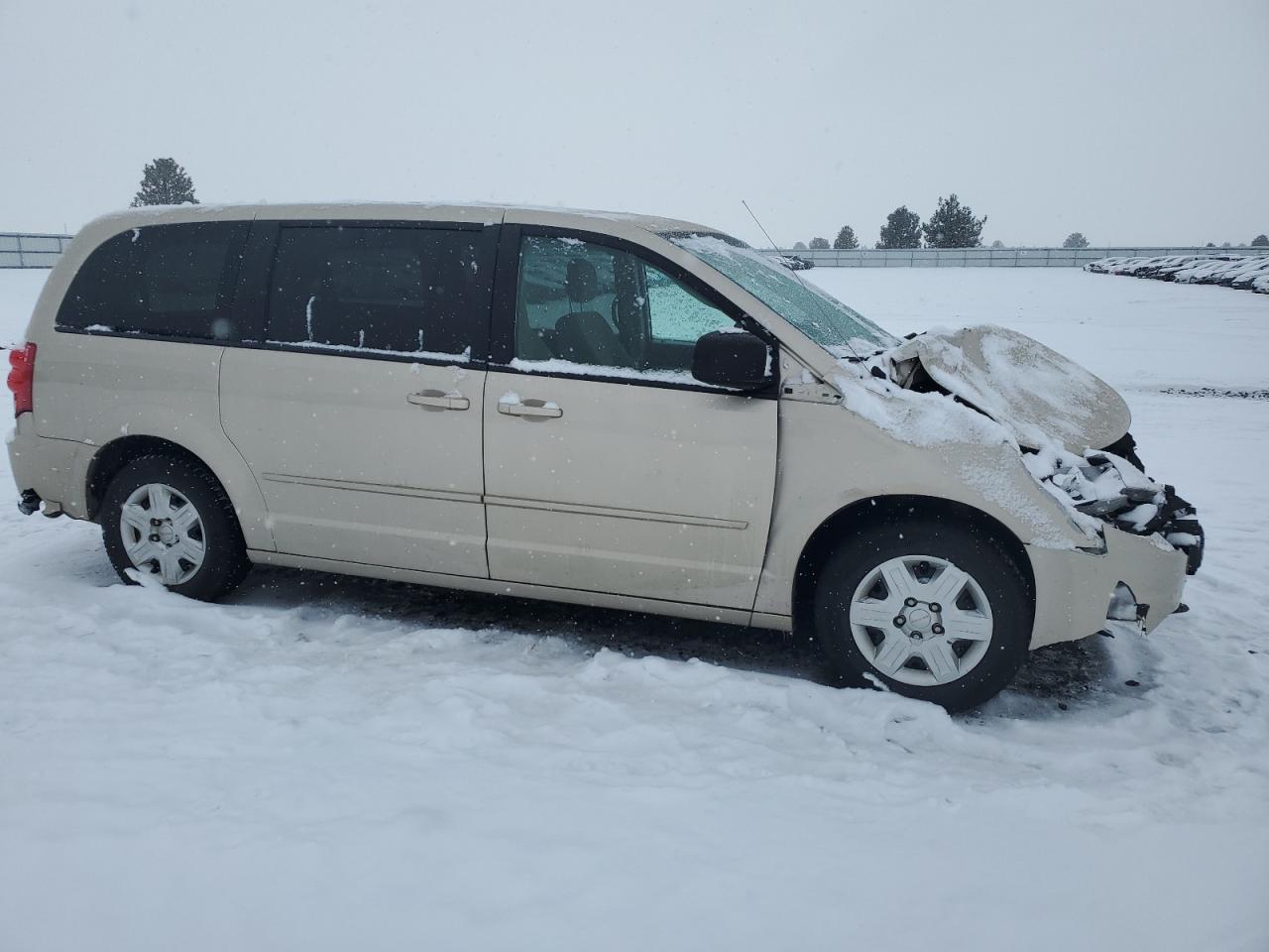 2012 Dodge Caravan - Image 4
