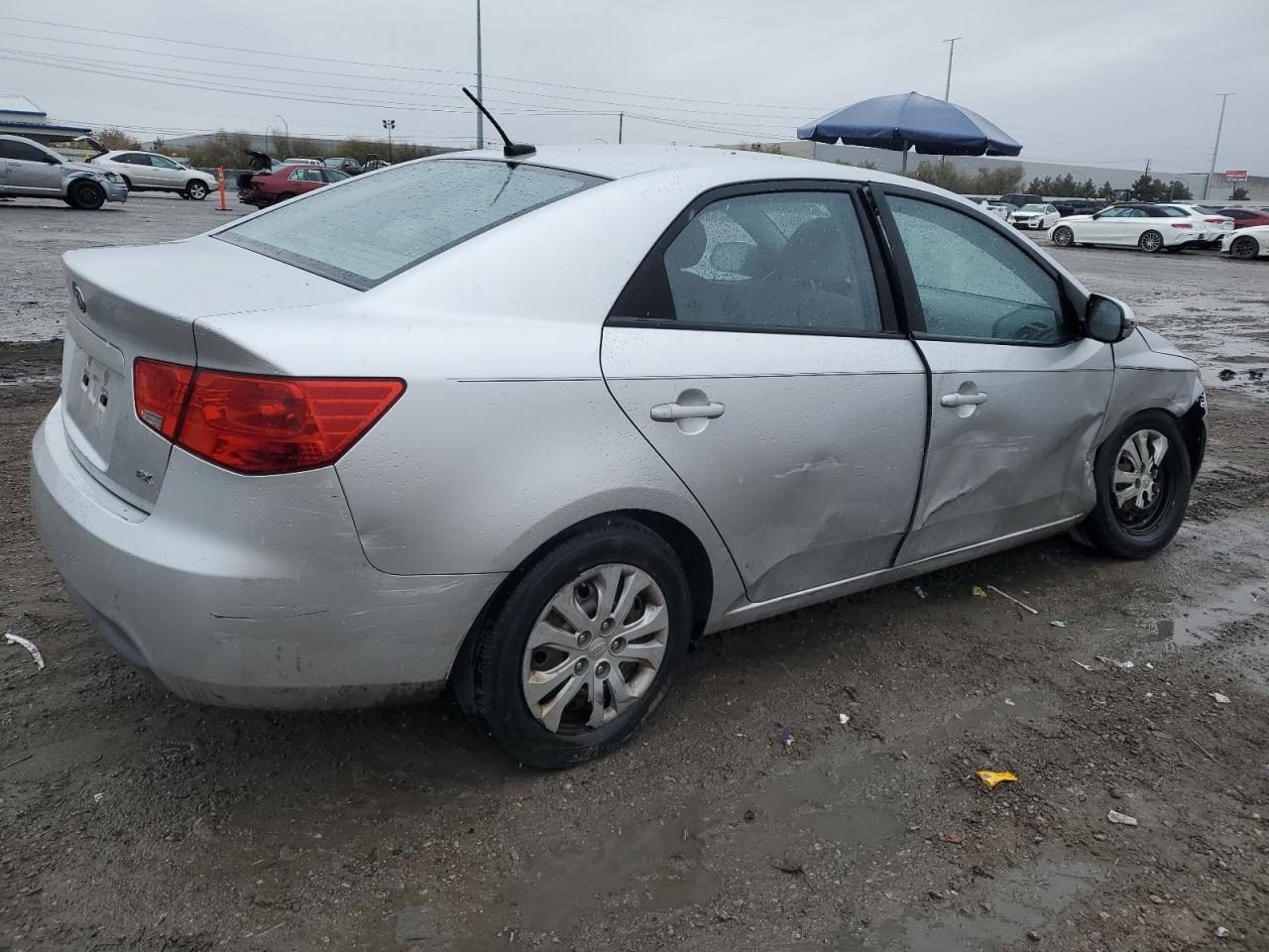 2010 Kia Forte - Image 3