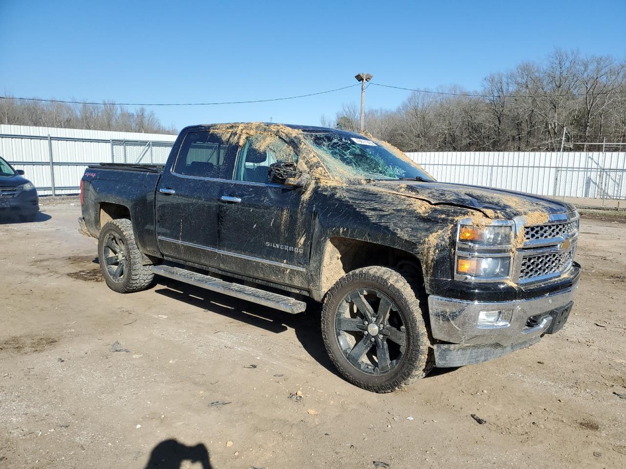 2015 Chevrolet Silverado - Image 4