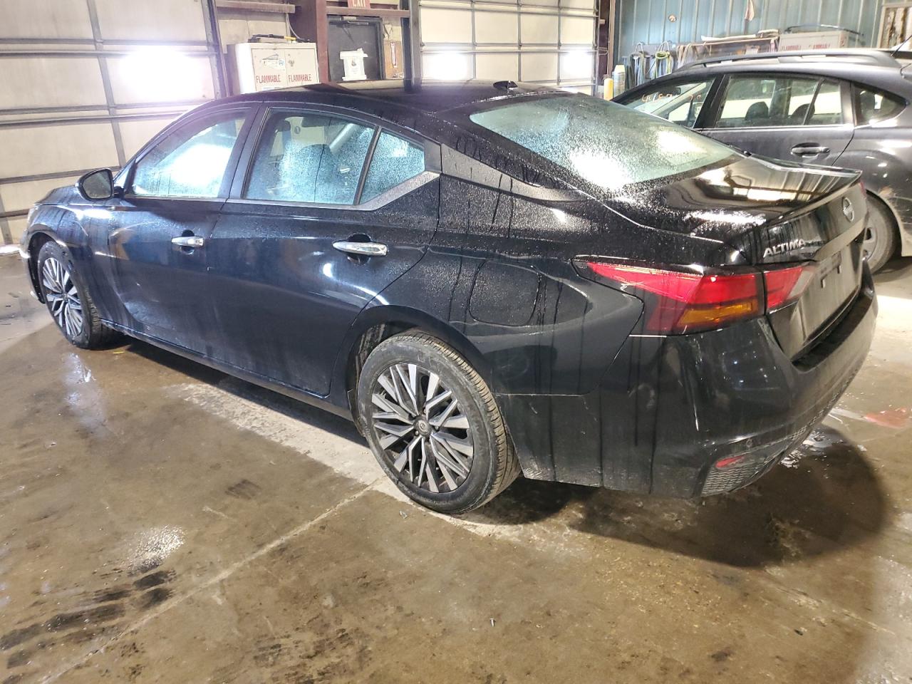 2024 Nissan Altima - Image 2