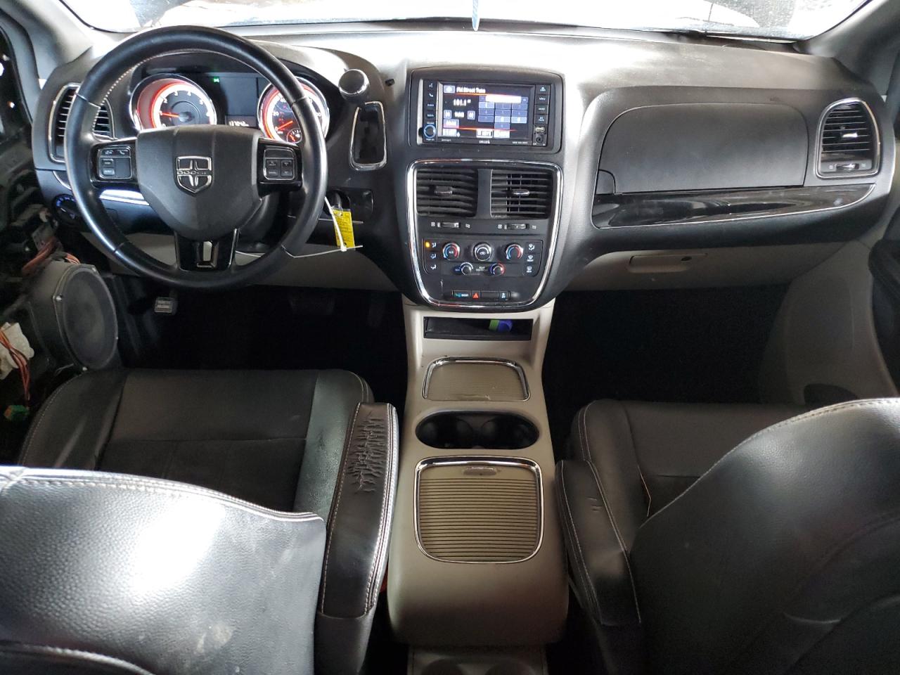 2019 Dodge Caravan - Image 8