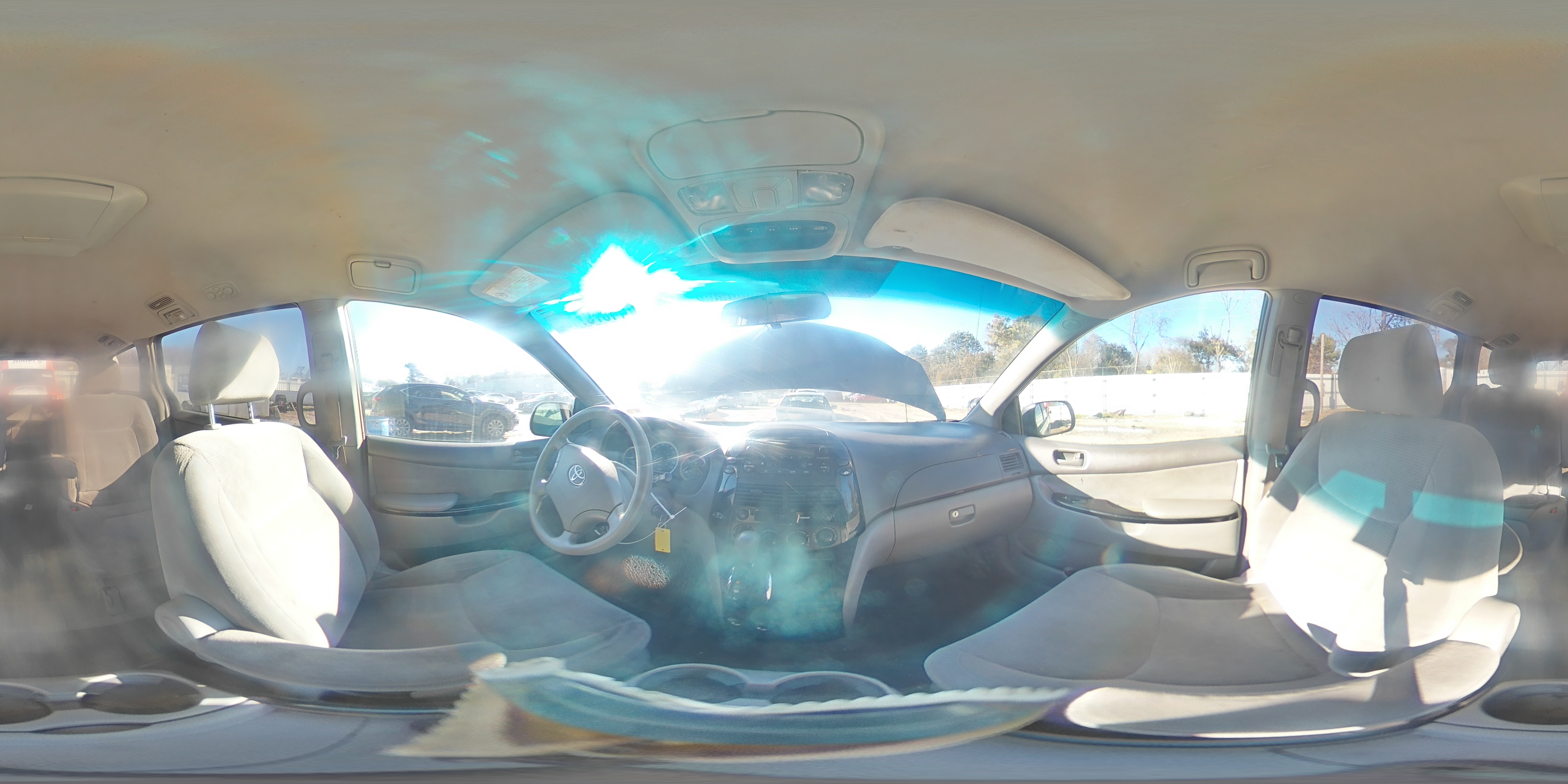 2004 Toyota Sienna - Image 14