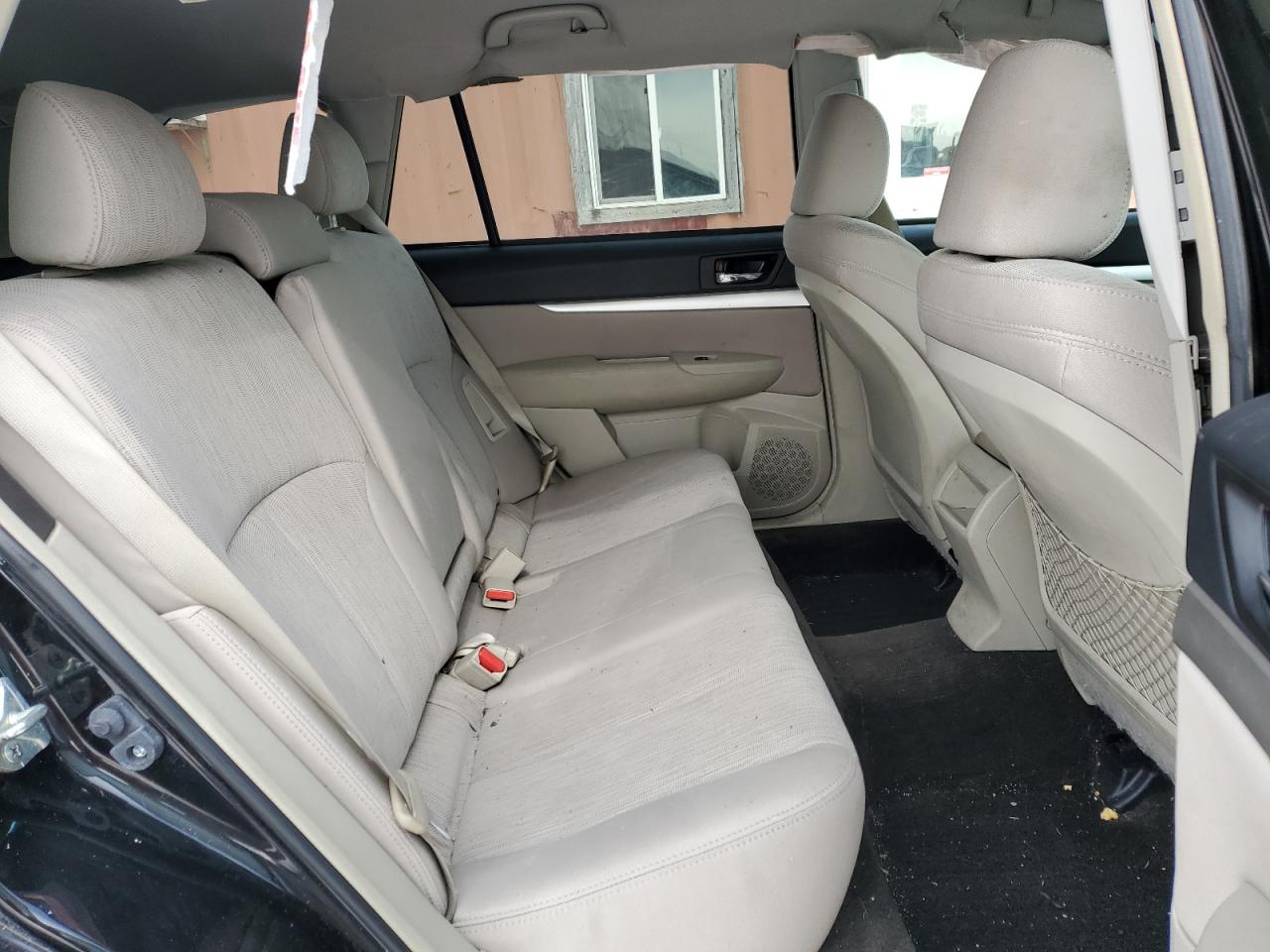 2013 Subaru Outback - Image 10