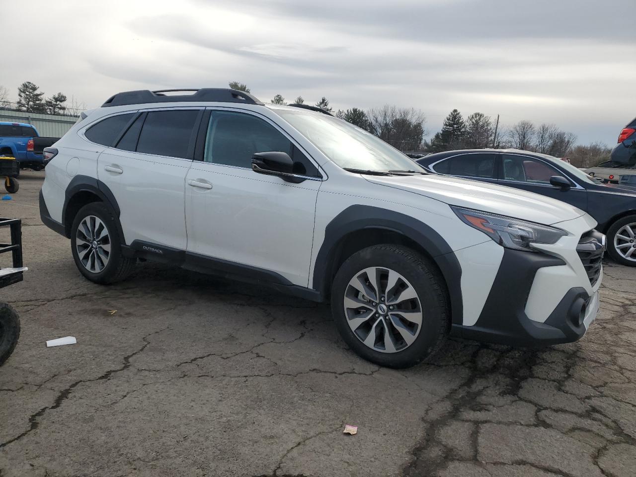 2024 Subaru Outback - Image 4