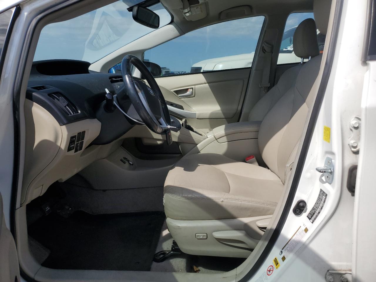 2010 Toyota Prius - Image 7