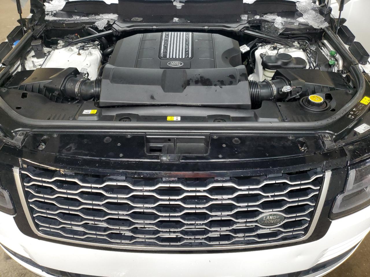 2018 Land Rover Range Rover - Image 12