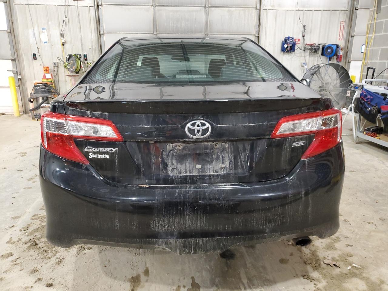 2014 Toyota Camry - Image 6