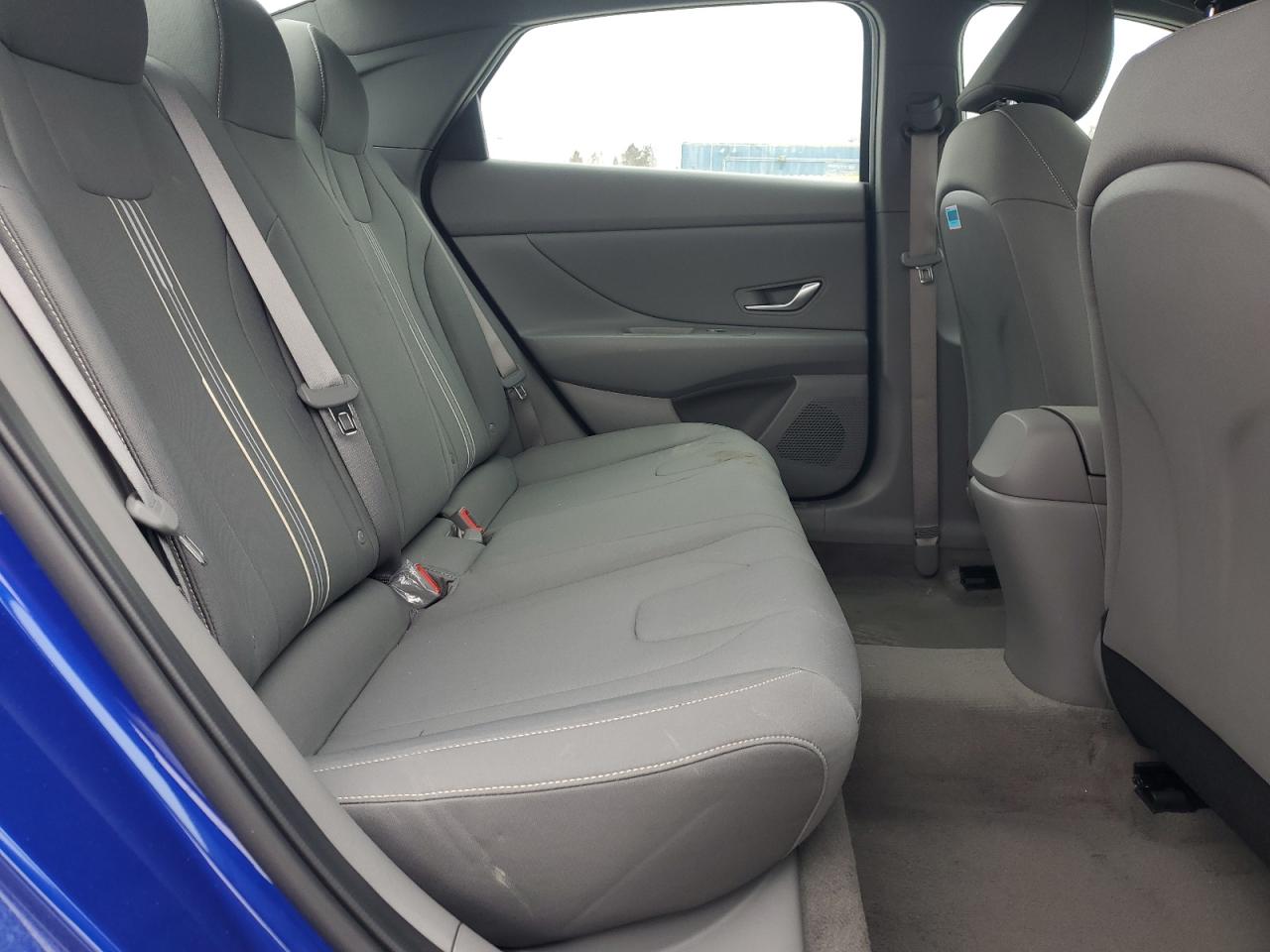 2023 Hyundai Elantra - Image 10