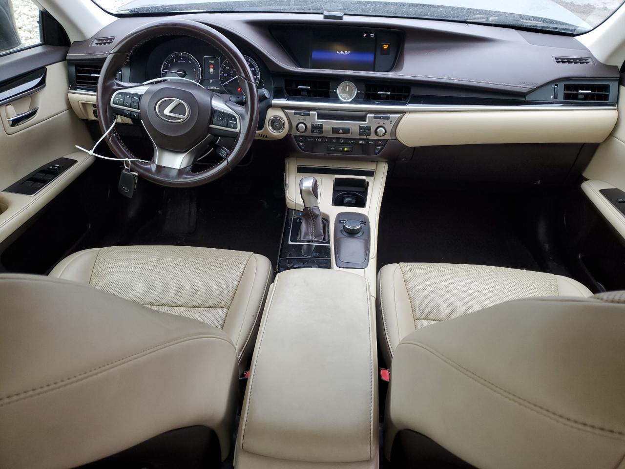 2016 Lexus ES - Image 8