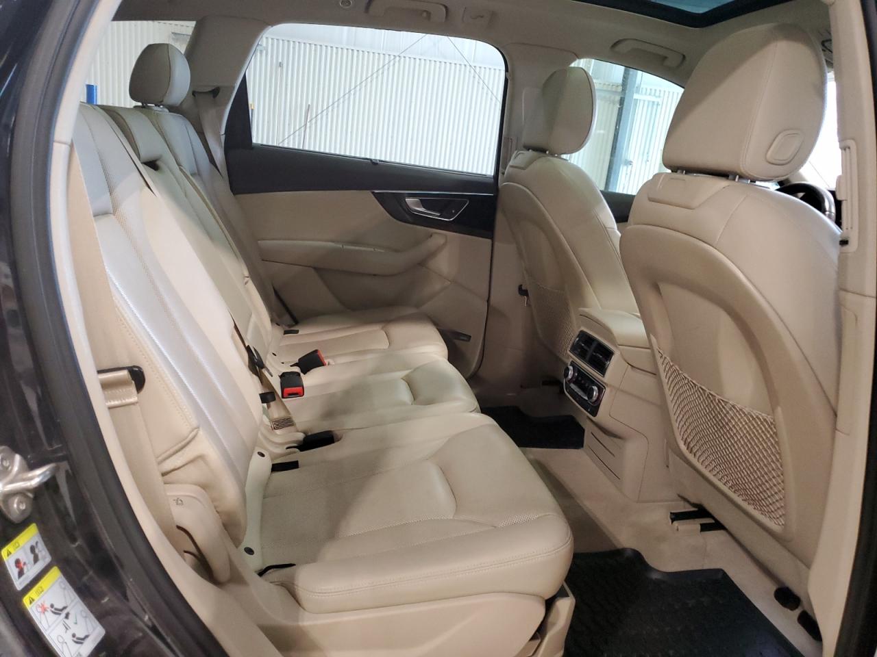 2017 Audi Q7 - Image 11