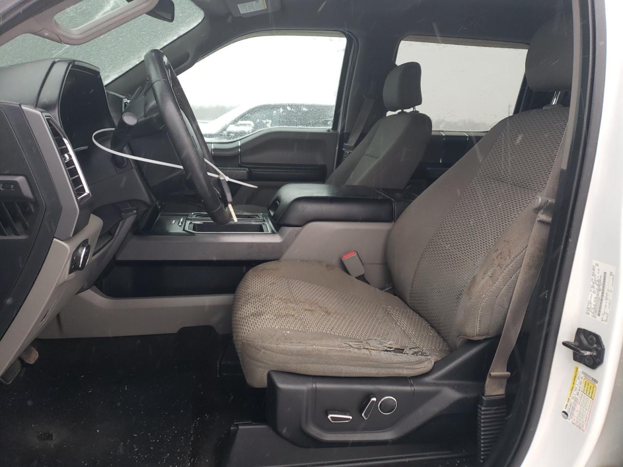 2015 Ford F-150 - Image 7