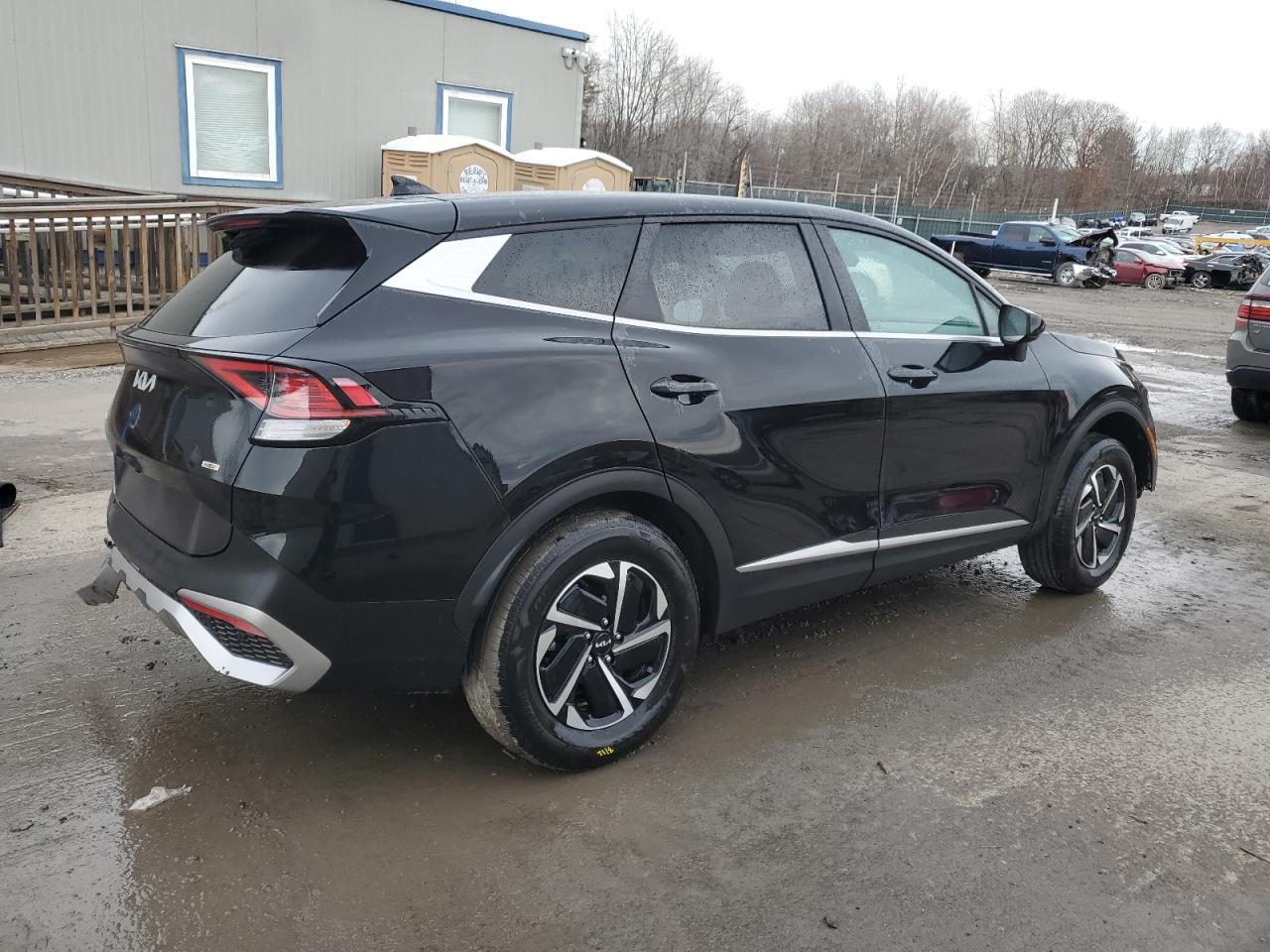 2023 Kia Sportage - Image 3
