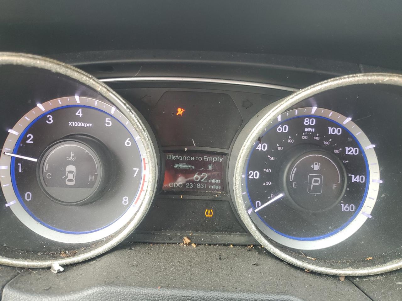 2011 Hyundai Sonata - Image 9