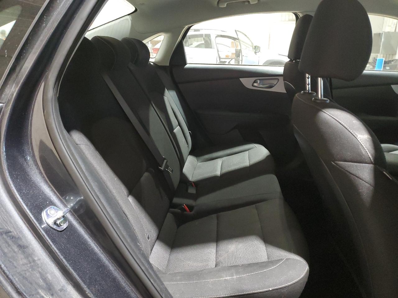 2024 Kia Forte - Image 10