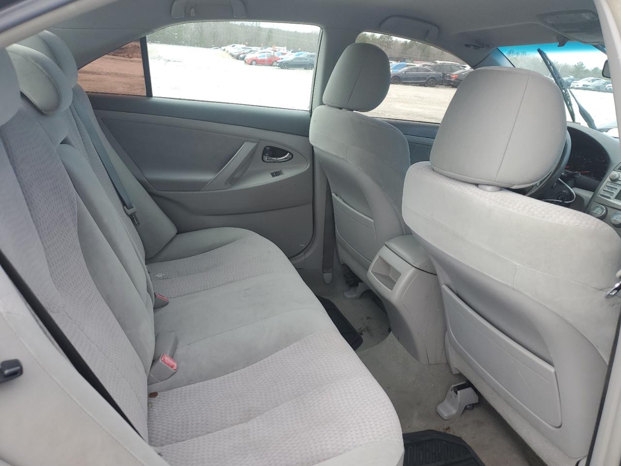 2011 Toyota Camry - Image 10