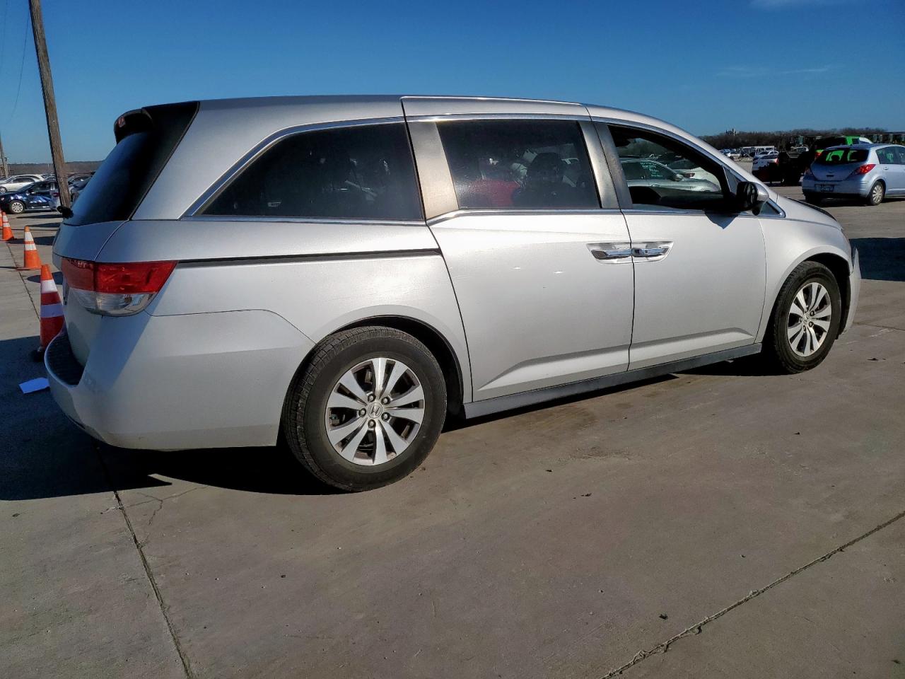 2015 Honda Odyssey - Image 3
