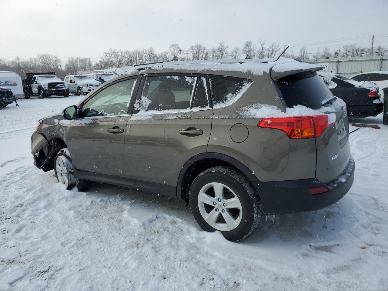 2014 Toyota RAV 4 - Image 2