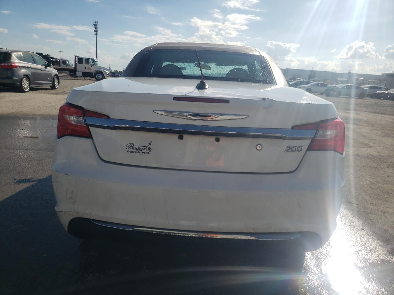 2011 Chrysler 200 - Image 6