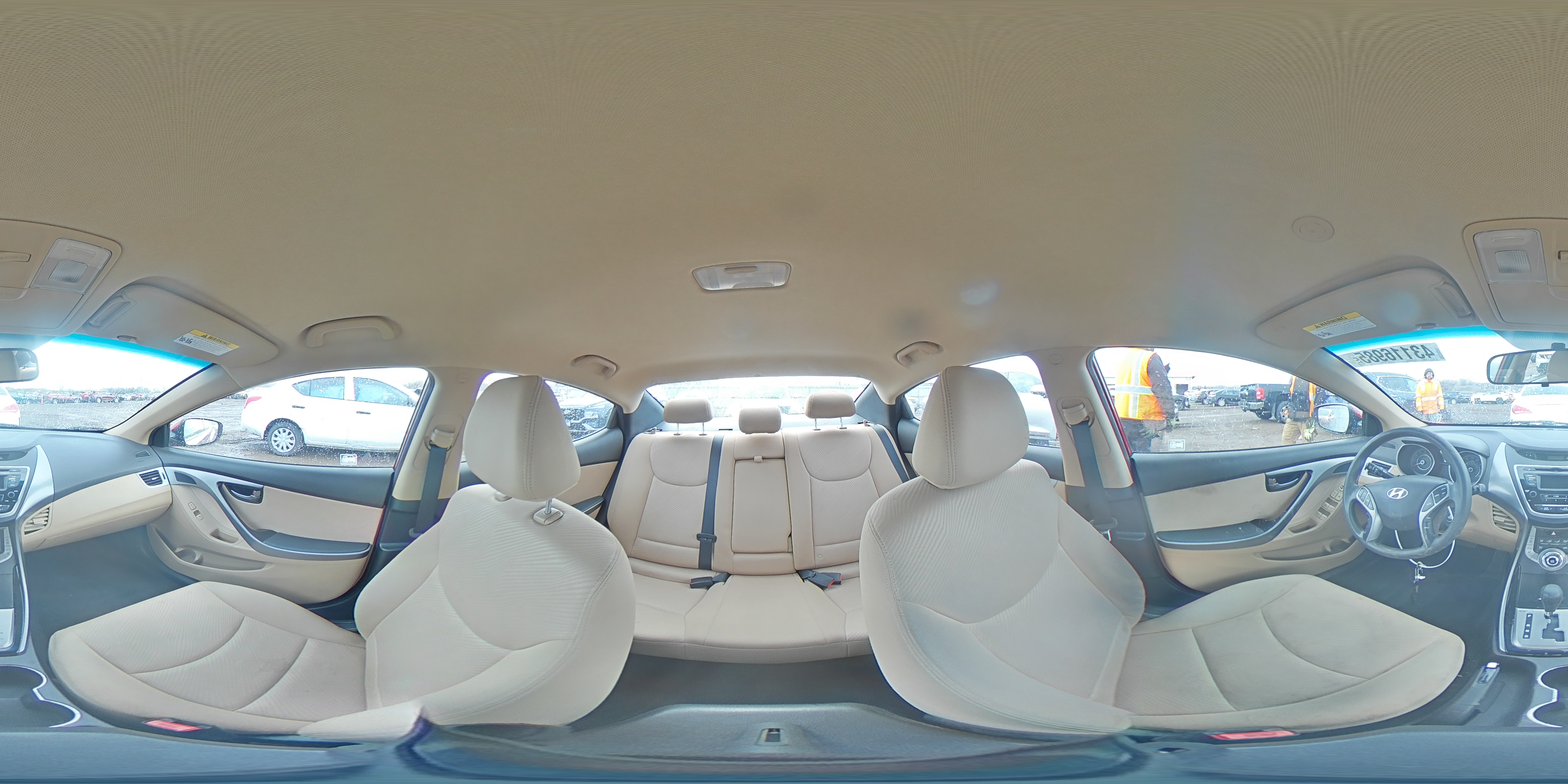 2013 Hyundai Elantra - Image 14
