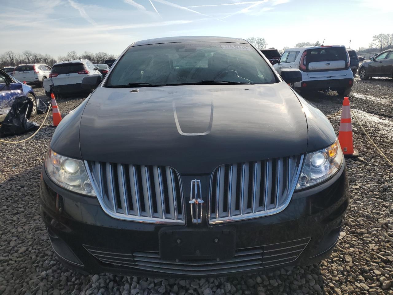 2010 Lincoln MKS - Image 5