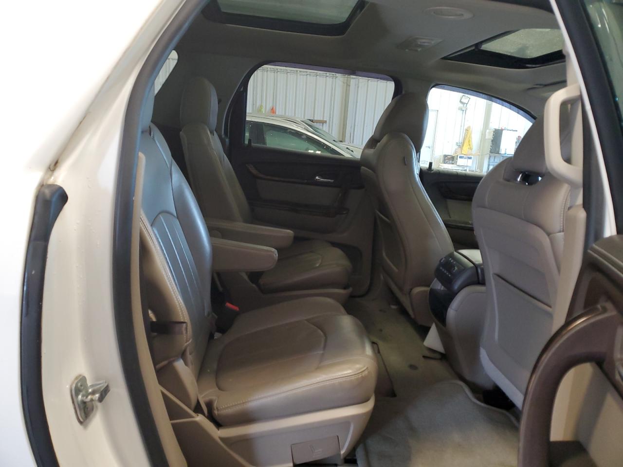 2013 GMC Acadia - Image 11