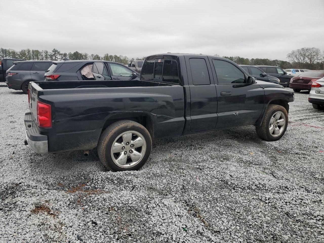 2006 Dodge Dakota - Image 3