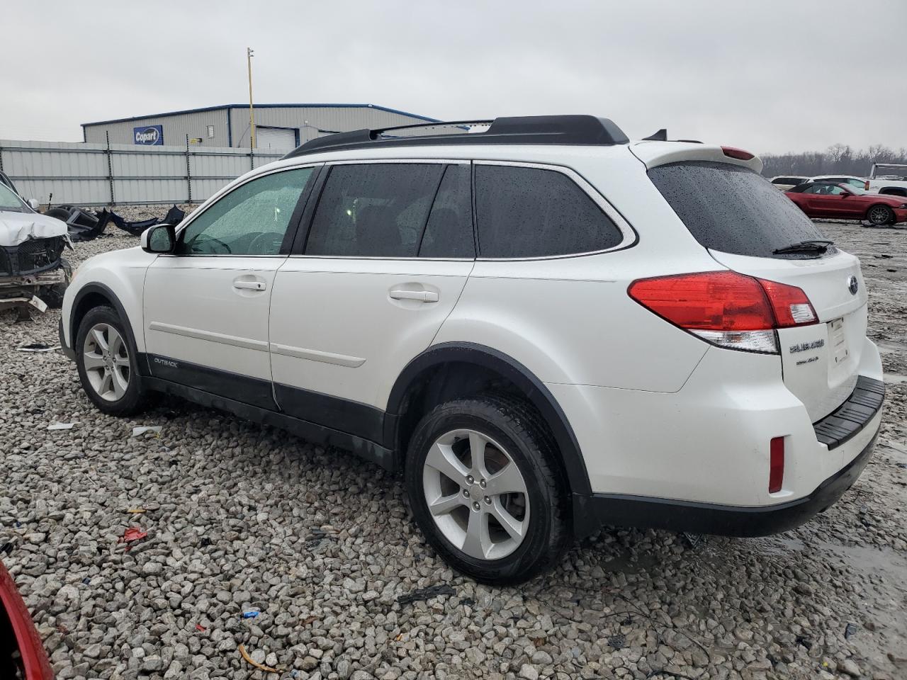 2014 Subaru Outback - Image 2