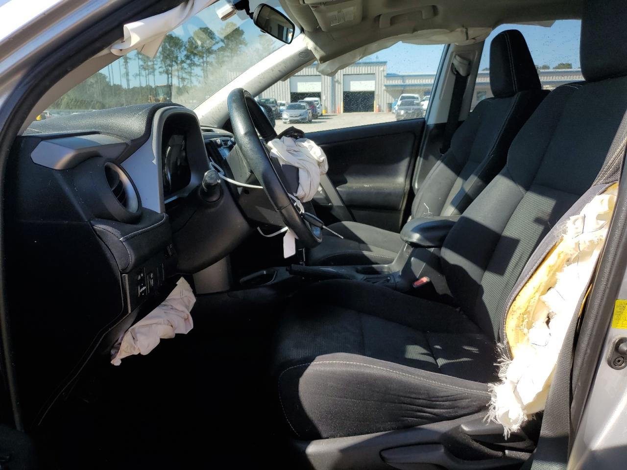2016 Toyota RAV 4 - Image 7
