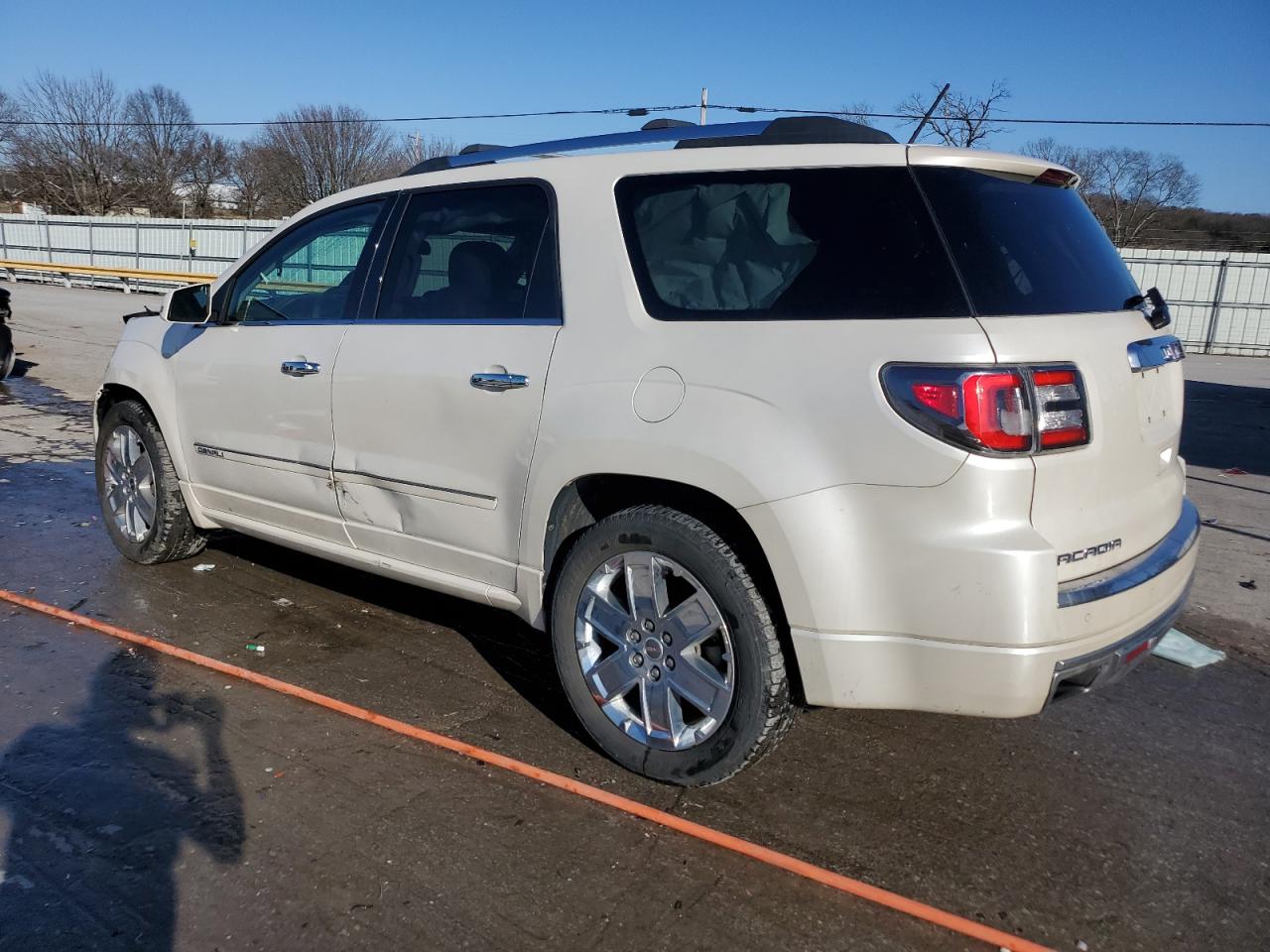 2014 GMC Acadia - Image 2