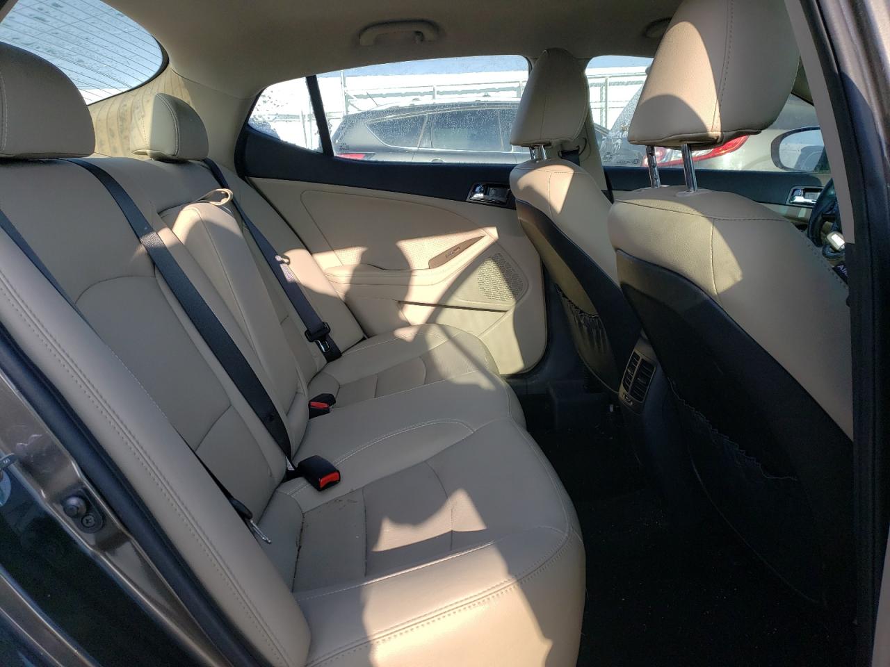 2012 Kia Optima - Image 10